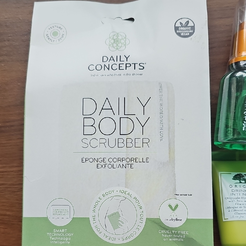 New Quiet Luxury Self Care Bath & Skincare Set Bath Bomb Candle Face Mask Foot - Picture 2 of 13